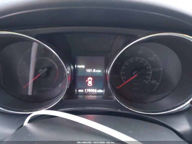 Mitsubishi Outlander 2.4 Se