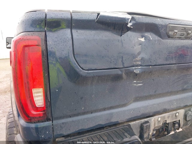 General Motors Sierra 2500HD 4wd  Standard Bed Denali