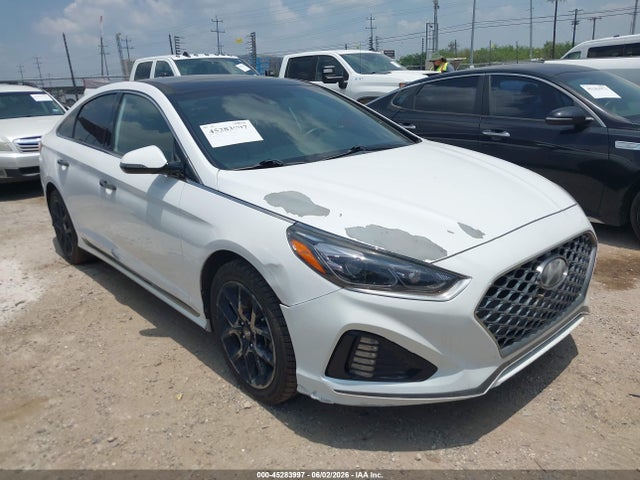 Salvage Hyundai SONATA Image