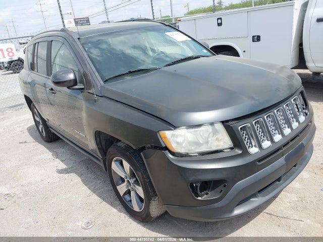 Salvage Jeep Compass Image
