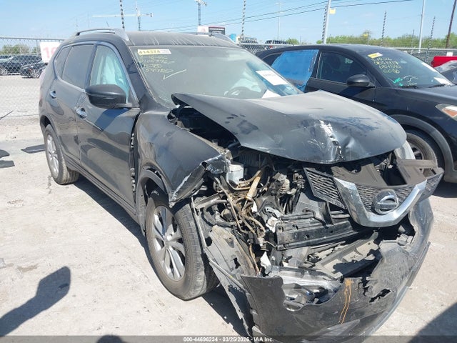 Salvage Nissan Rogue Image