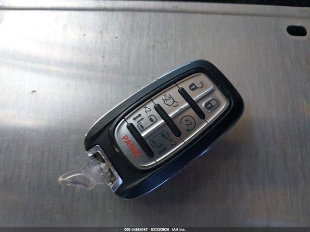 Chrysler Pacifica Touring L