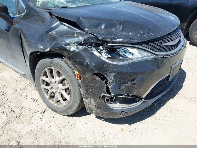 Chrysler Pacifica Touring L