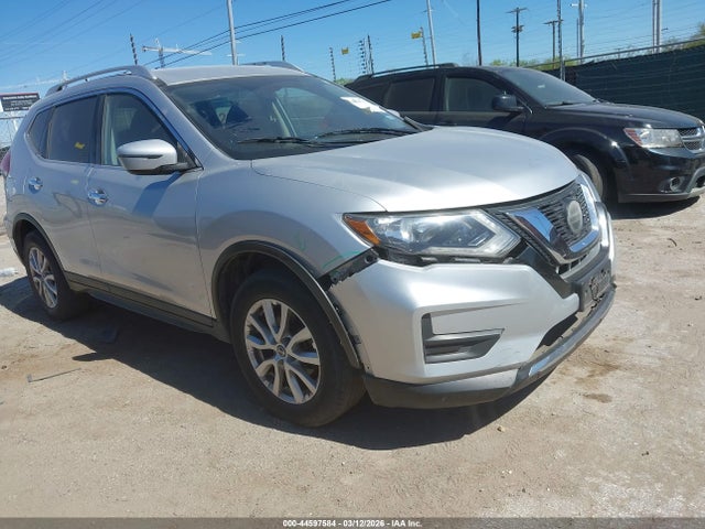 Salvage Nissan Rogue Image