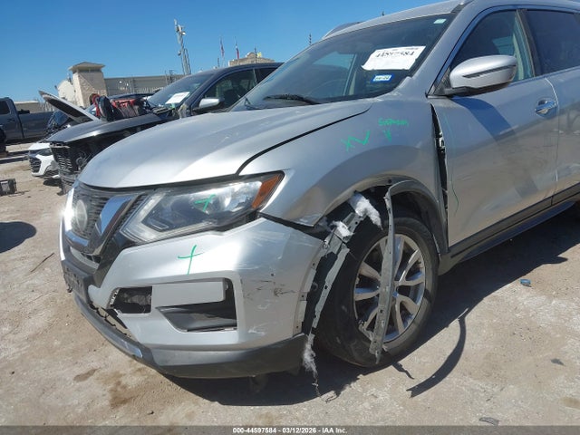 Nissan Rogue Sv