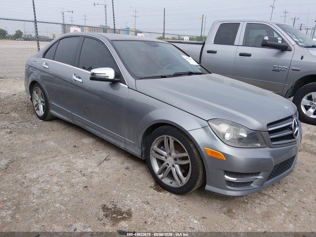 Salvage Mercedes-Benz C-Class Image