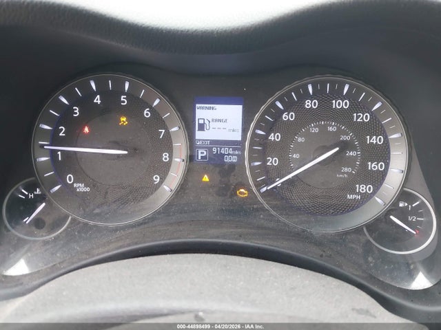 INFINITI Q70 3.7