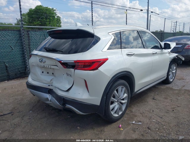 INFINITI Qx Luxe