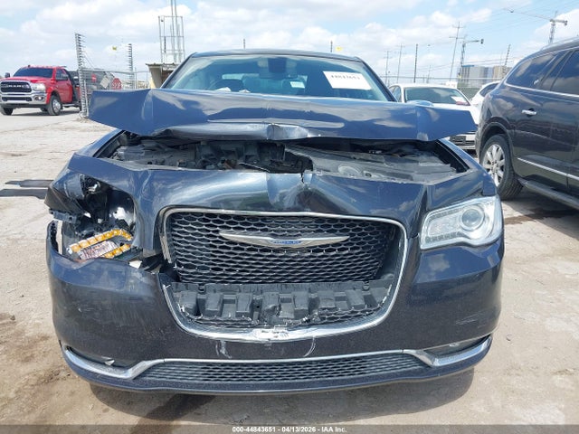 Chrysler 300 Limited Awd
