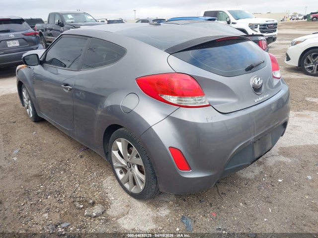 Hyundai VELOSTER