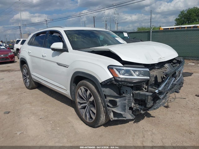 Salvage Volkswagen Atlas Image