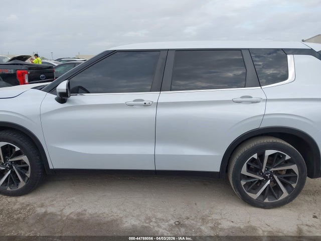 Mitsubishi Outlander Se 2.5 2wd