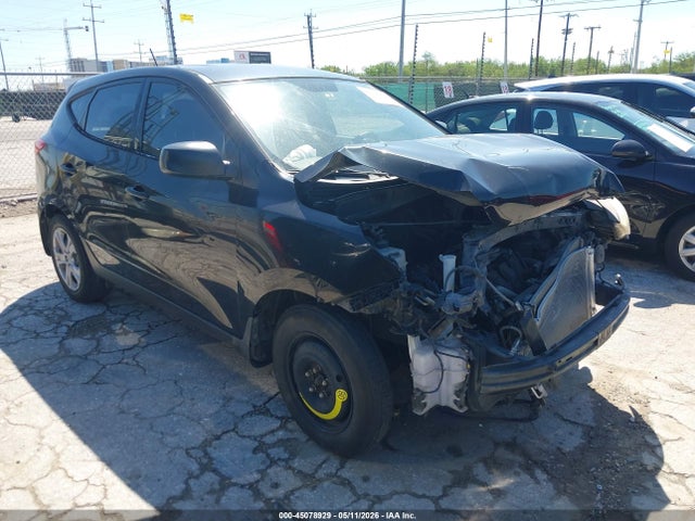 Salvage Hyundai TUCSON Image
