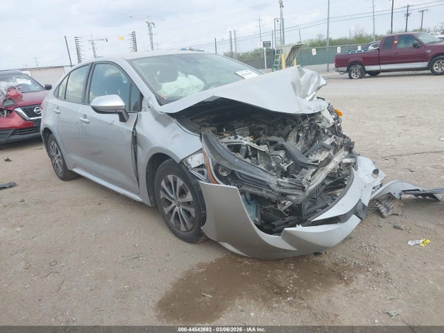 Salvage Toyota Corolla Image
