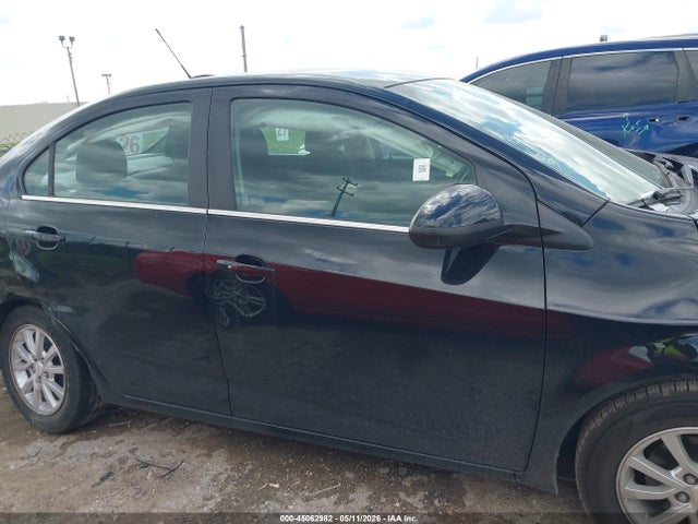 Chevrolet Sonic Lt Auto