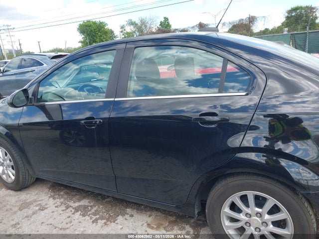 Chevrolet Sonic Lt Auto