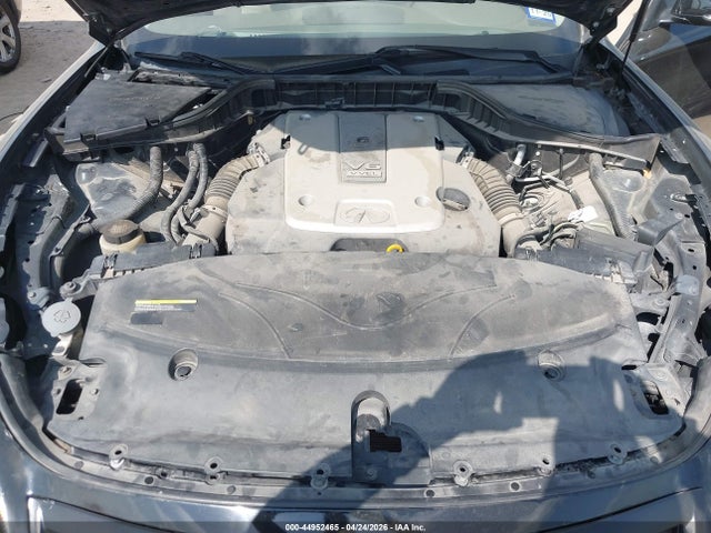 INFINITI Q70L 3.7