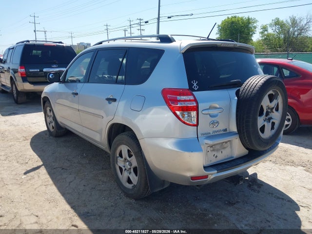 Toyota RAV4 Base V6