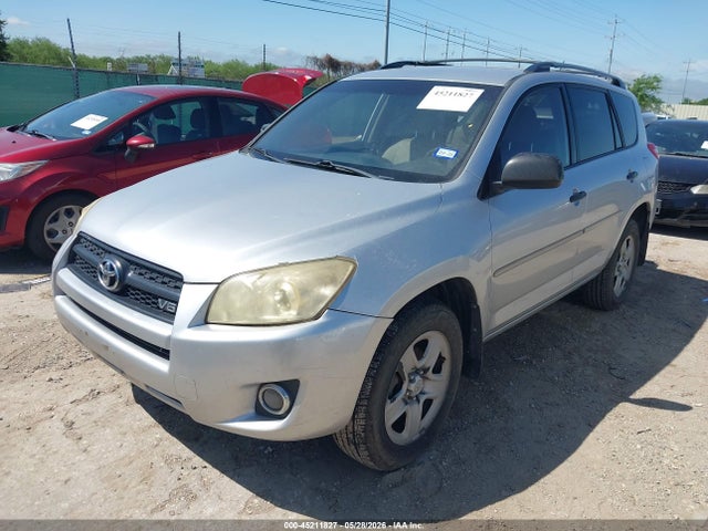 Toyota RAV4 Base V6