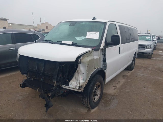 Chevrolet Express Lt