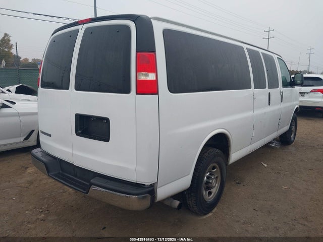 Chevrolet Express Lt
