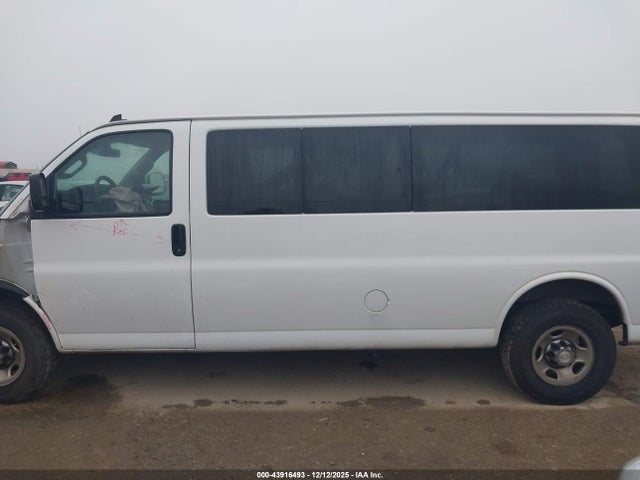 Chevrolet Express Lt