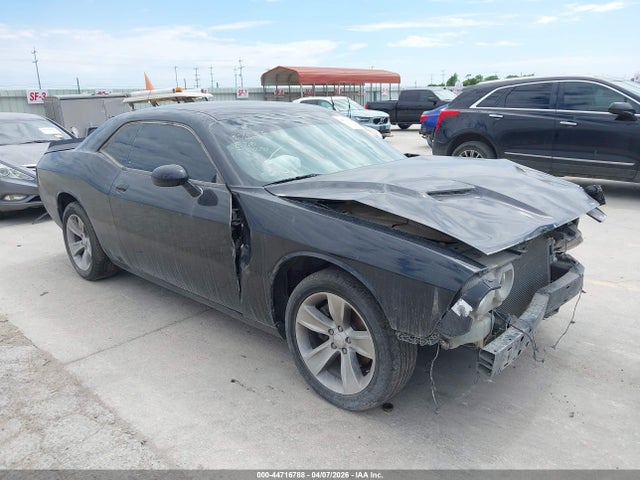 Salvage Dodge Challenger Image