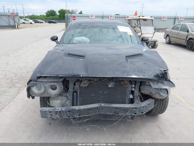 Dodge Challenger Sxt