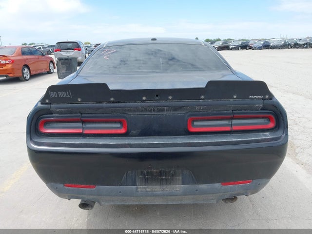 Dodge Challenger Sxt