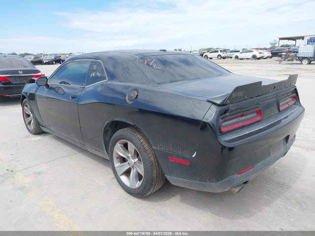 Dodge Challenger Sxt