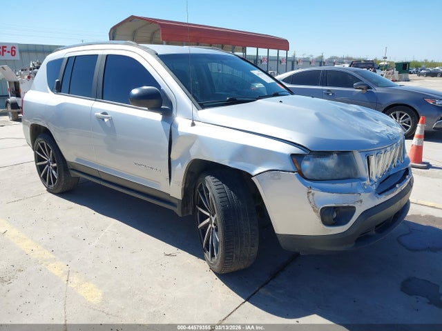 Salvage Jeep Compass Image