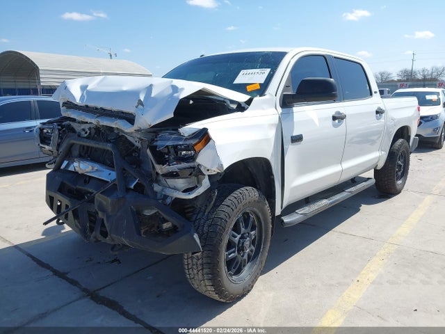 Toyota Tundra Sr5 5.7l V8