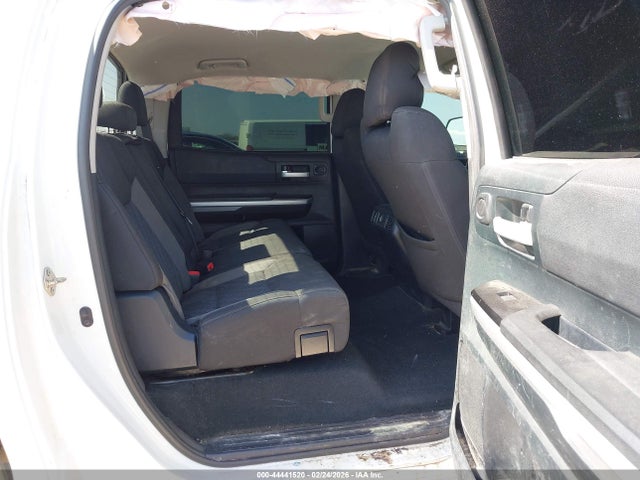Toyota Tundra Sr5 5.7l V8