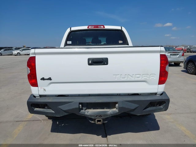 Toyota Tundra Sr5 5.7l V8