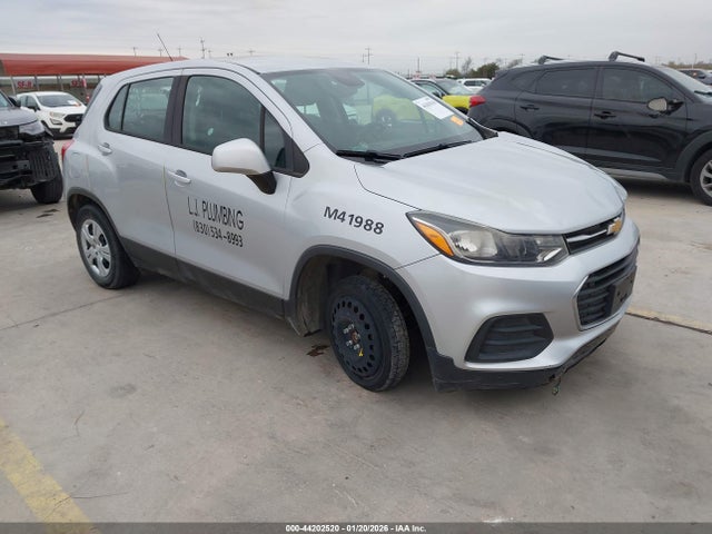 Salvage Chevrolet Trax Image