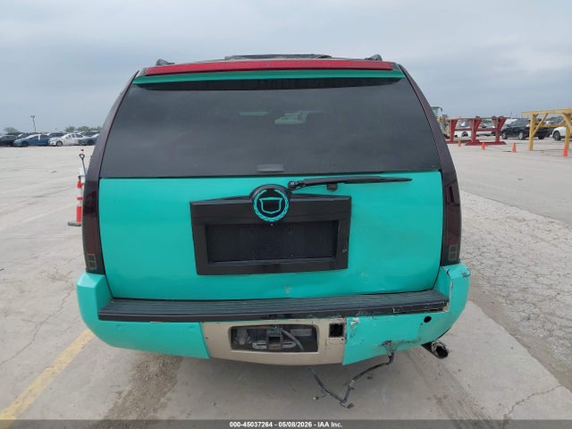 Cadillac Escalade Standard