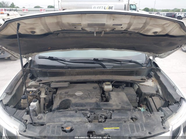 Nissan Pathfinder Platinum