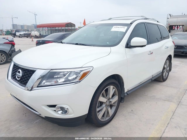 Nissan Pathfinder Platinum