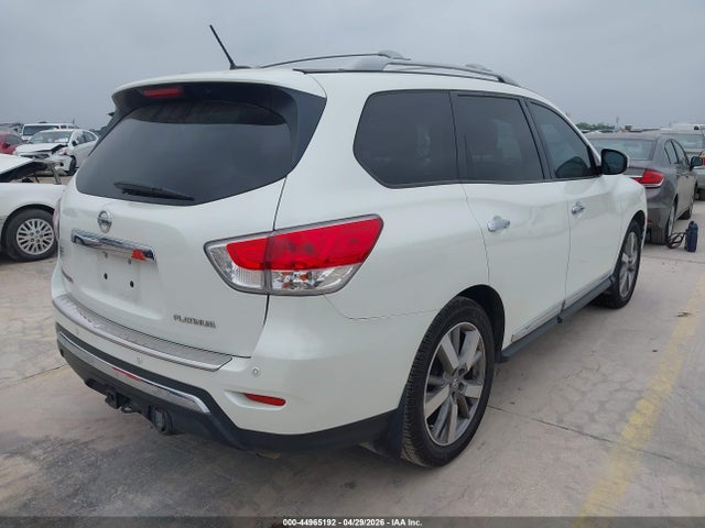 Nissan Pathfinder Platinum