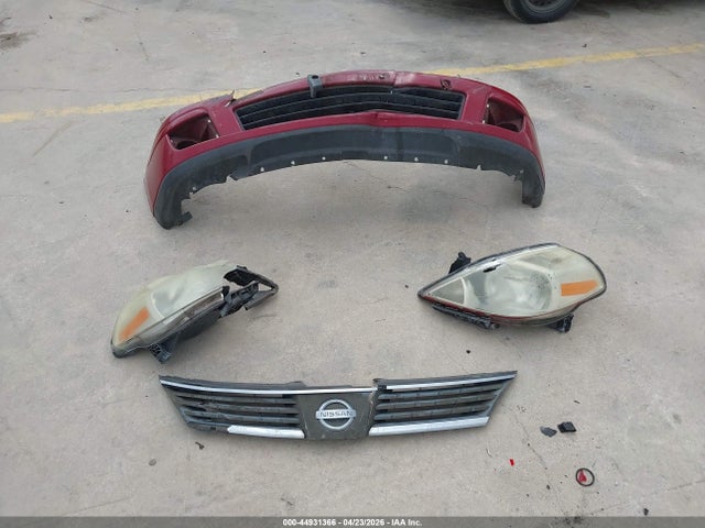 Nissan Versa 1.8s