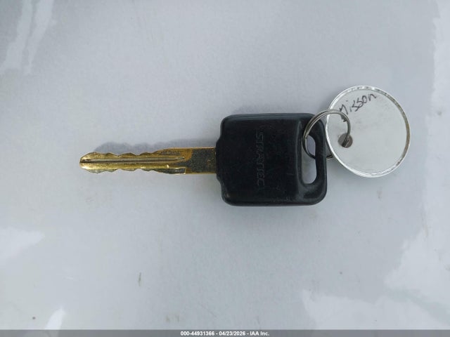 Nissan Versa 1.8s