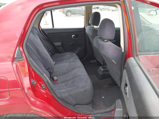 Nissan Versa 1.8s