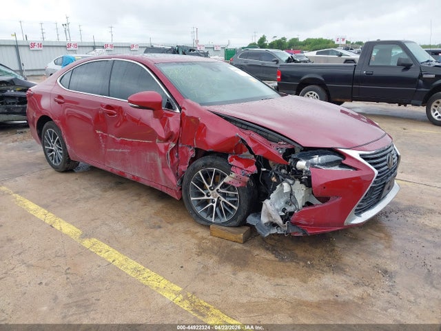 Salvage Lexus Es Image