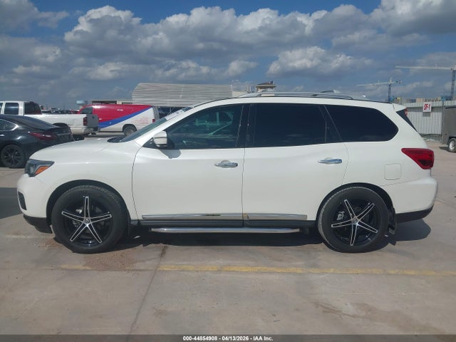 Nissan Pathfinder Platinum
