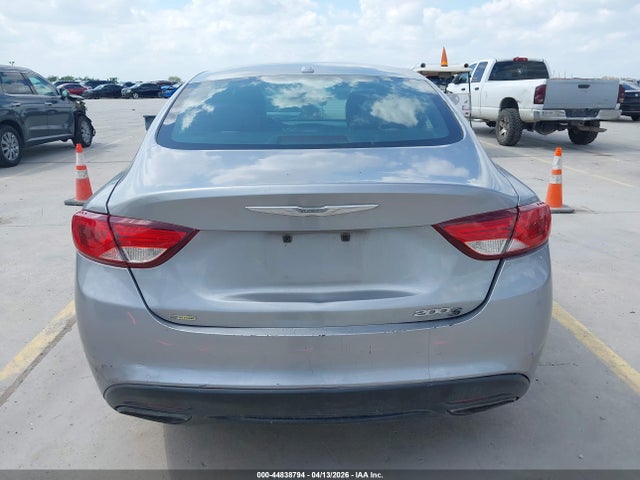 Chrysler 200 S