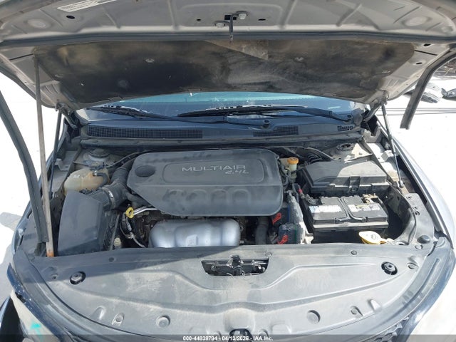 Chrysler 200 S