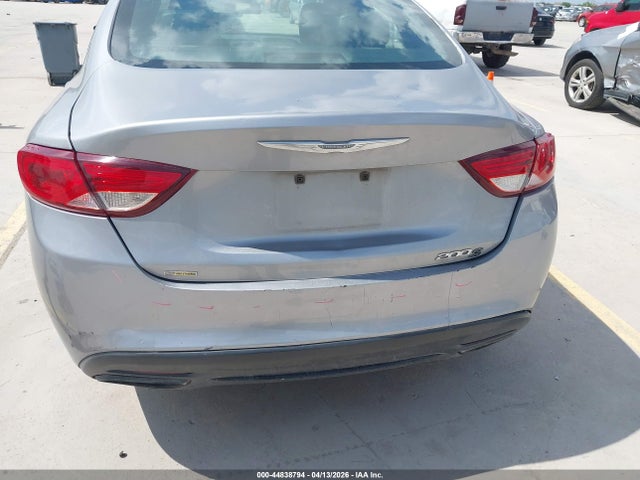 Chrysler 200 S
