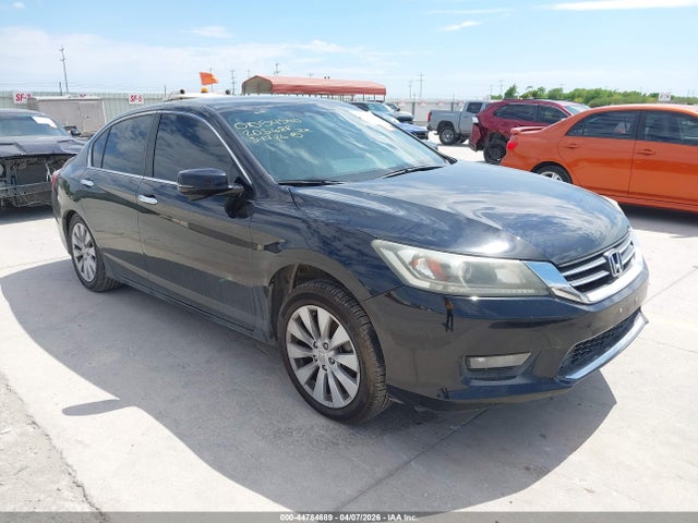 Salvage Honda Accord Image