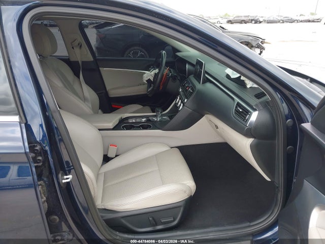 Genesis G70 2.0t Advanced