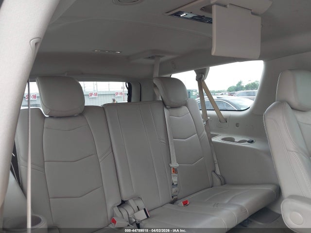 Cadillac Escalade Luxury Collection